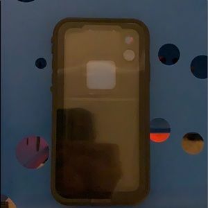 Life proof fre case for iPhone XR black